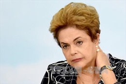 Nữ Tổng thống Brazil chiến đấu đến cùng 